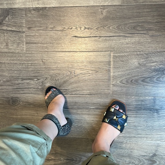 Casual Chic Sandals - Picture 7 of 7